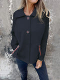 Maribel – Damen Strickjacke mit großen Knöpfen und Kontrastärmeln