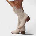 Damenstiefel im Western-Design mit Blockabsatz und Lochmustern | A&B - 1 - Annoboutique