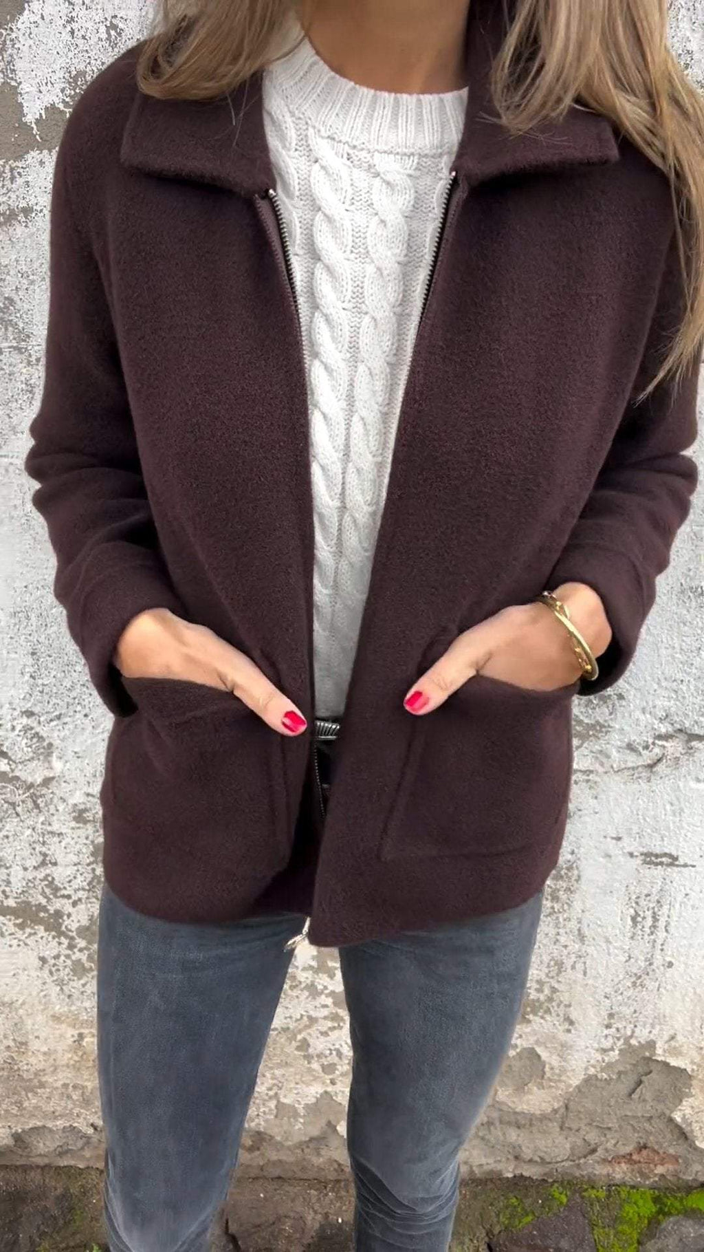 Lidia – Klassische Winterjacke im modernen Casual-Look für Damen