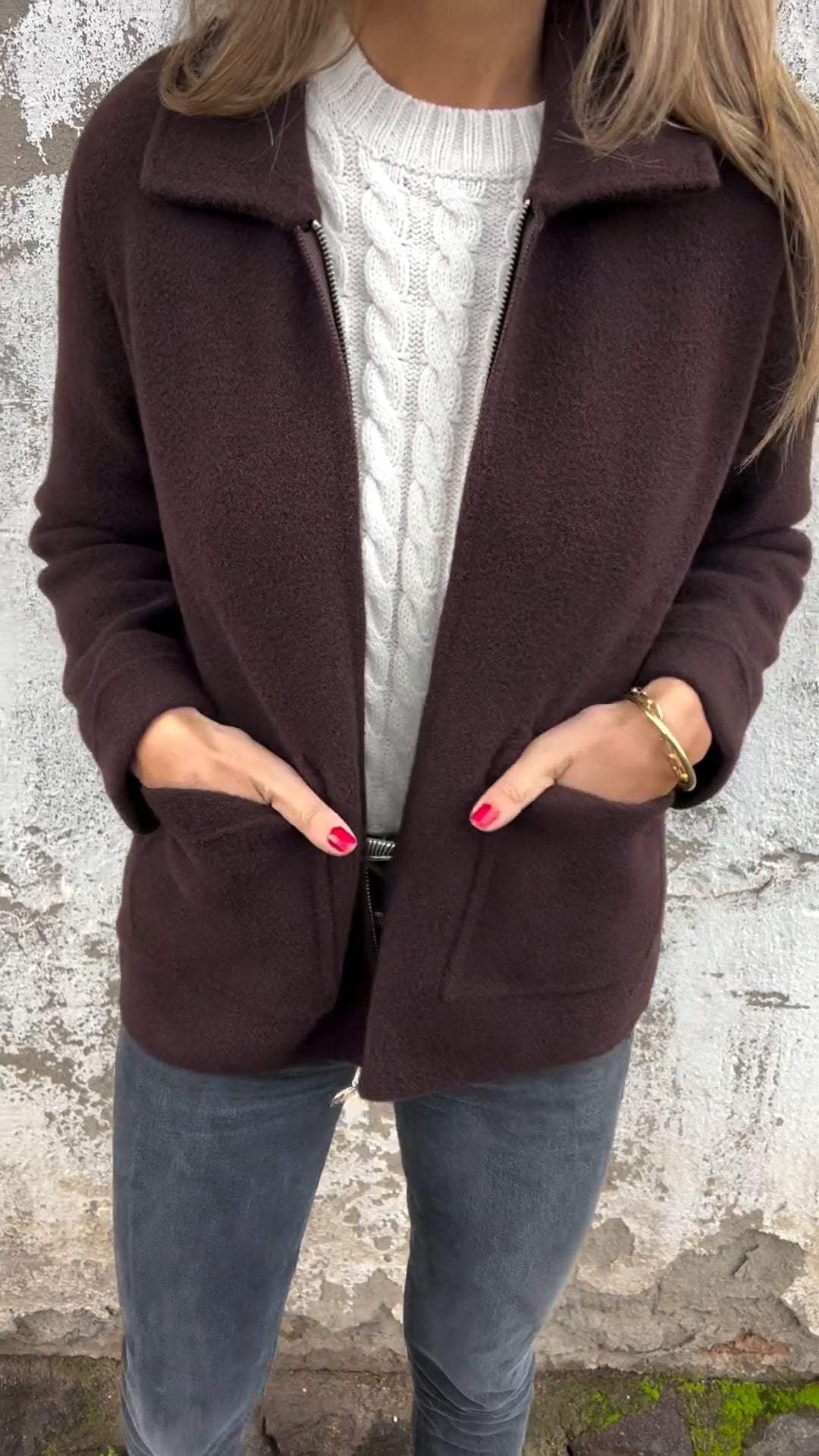 Lidia – Klassische Winterjacke im modernen Casual-Look für Damen