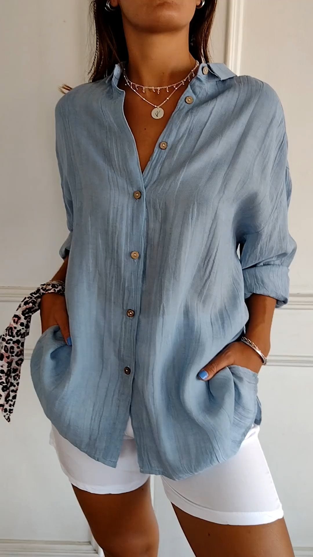 Mia – Damen Oversize Hemdbluse mit Knopfleiste