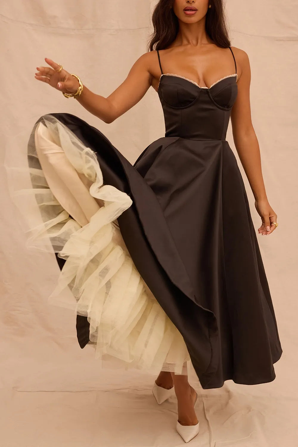 Isabella – Elegantes trägerbetontes Damen Midikleid