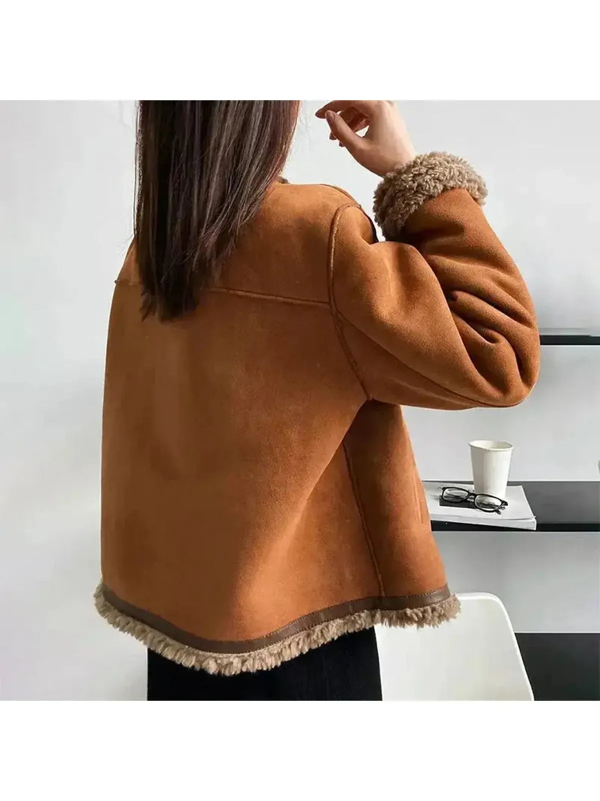 Amira – Kuschelige Shearling Winterjacke Damen