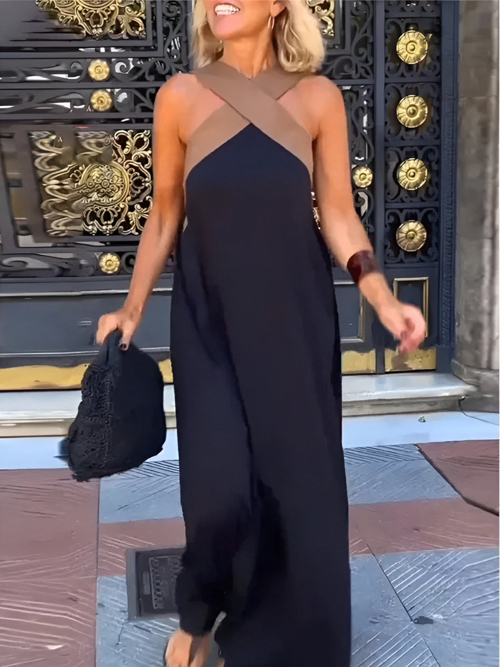 Sophie – Damen Maxikleid mit gekreuztem Trägerdesign und fließender Silhouette