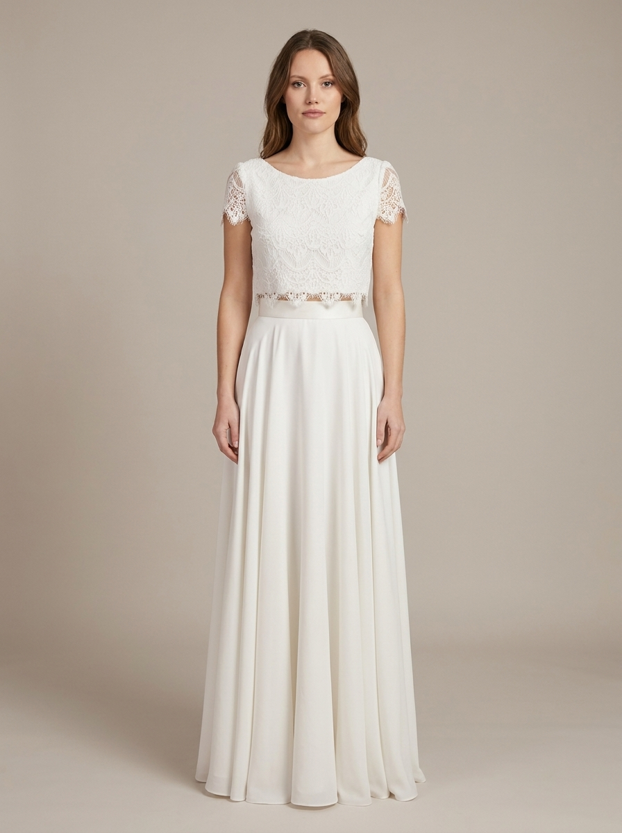 Zweiteiliges Brautkleid Marie – Studioaufnahme, zierliche Silhouette