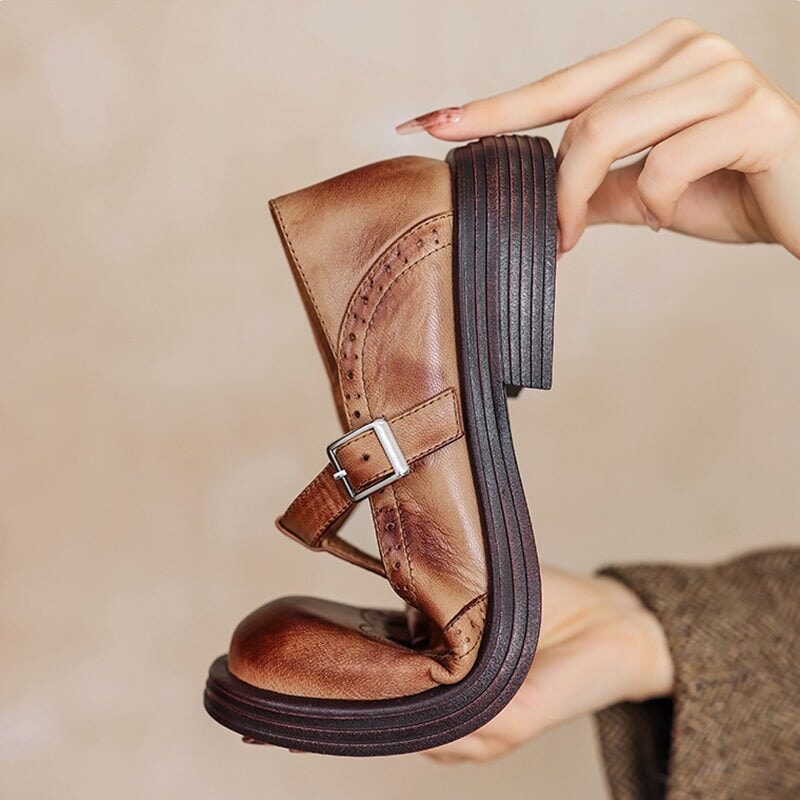 Lena – Klassische Mary Jane Schuhe mit Broguing-Details