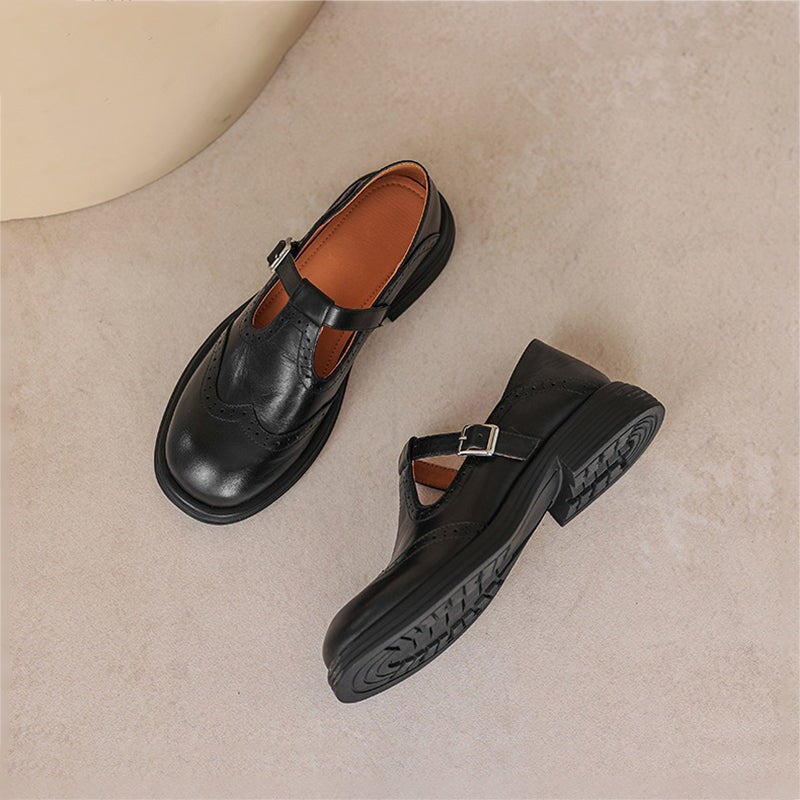 Lena – Klassische Mary Jane Schuhe mit Broguing-Details