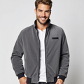 warme Cordjacke für Männer, stilvoll und isolierend für Herbst und Winter.