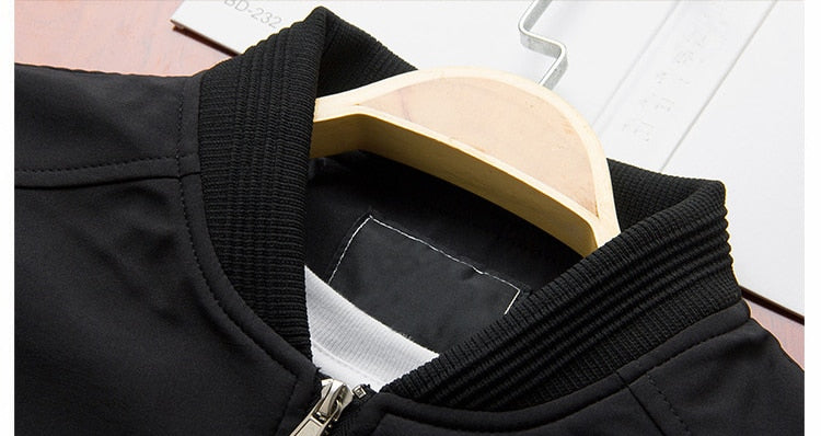 Slim-Fit Herren-Bomberjacke mit Reißverschluss - J&B - 9 - Annoboutique