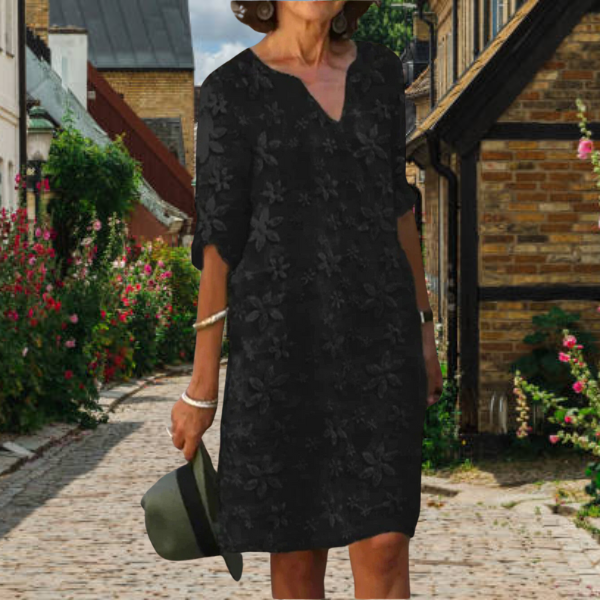 Marella – Elegantes Sommerkleid mit floraler Struktur