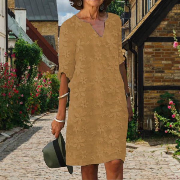 Marella – Elegantes Sommerkleid mit floraler Struktur