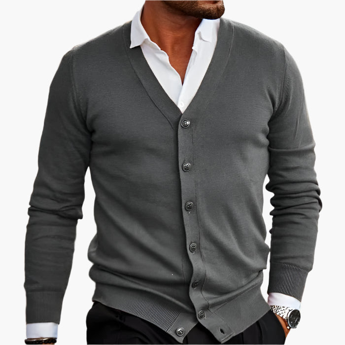 Vielseitige Herren-Strickjacke mit V-Ausschnitt und praktischen Taschen - J&B - 7 - Annoboutique