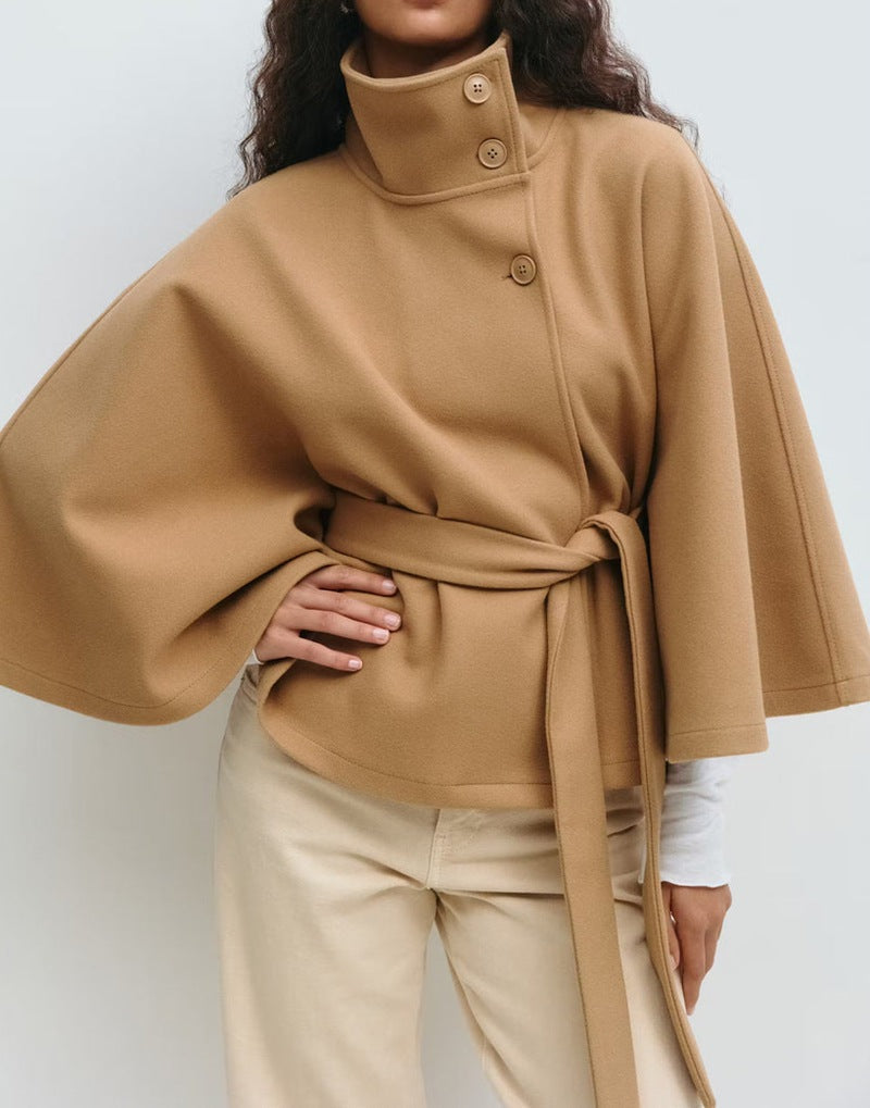 Stylische Damenjacke mit Taillengürtel und hohem Kragen - J&B - 1 - Annoboutique